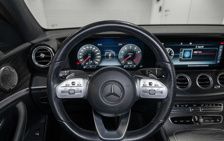 Mercedes-Benz E-Класс, 2019 год, 3 275 000 рублей, 10 фотография