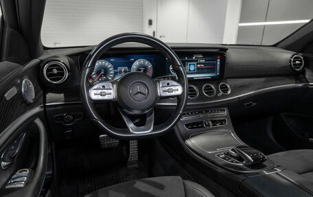 Mercedes-Benz E-Класс, 2019 год, 3 275 000 рублей, 7 фотография