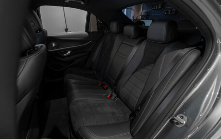 Mercedes-Benz E-Класс, 2019 год, 3 275 000 рублей, 12 фотография
