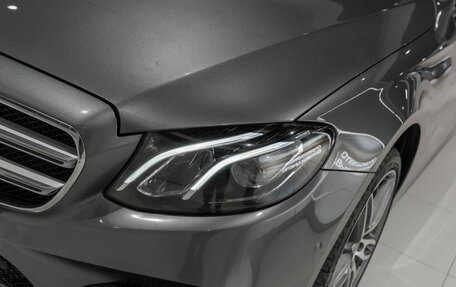 Mercedes-Benz E-Класс, 2019 год, 3 275 000 рублей, 25 фотография