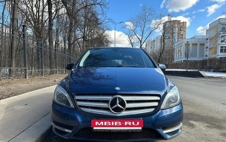 Mercedes-Benz B-Класс, 2012 год, 1 300 000 рублей, 3 фотография