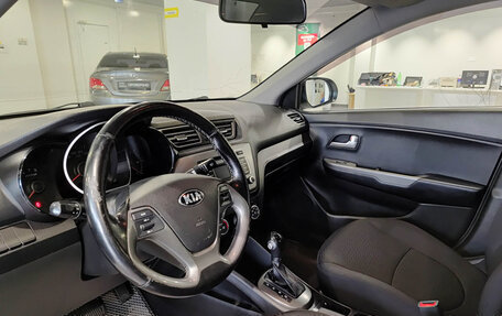 KIA Rio III рестайлинг, 2016 год, 887 000 рублей, 16 фотография