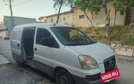 Hyundai Starex I рестайлинг, 2004 год, 660 000 рублей, 3 фотография