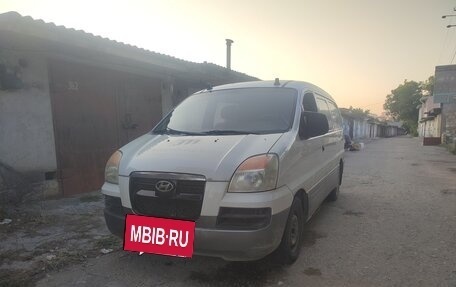 Hyundai Starex I рестайлинг, 2004 год, 660 000 рублей, 4 фотография