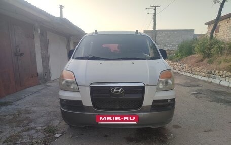 Hyundai Starex I рестайлинг, 2004 год, 660 000 рублей, 5 фотография