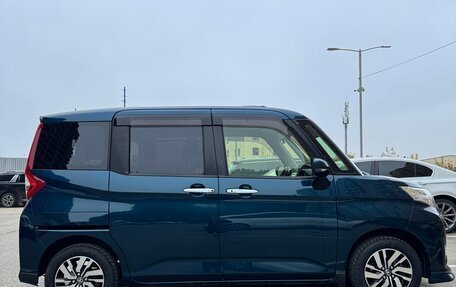 Toyota Roomy I, 2017 год, 900 000 рублей, 13 фотография