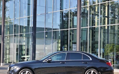 Mercedes-Benz E-Класс, 2017 год, 2 390 000 рублей, 3 фотография