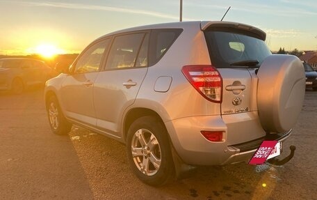 Toyota RAV4, 2011 год, 1 100 000 рублей, 4 фотография