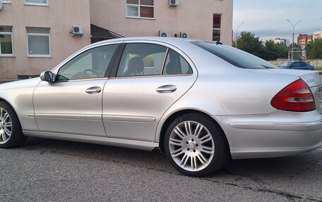 Mercedes-Benz E-Класс, 2004 год, 1 630 000 рублей, 4 фотография