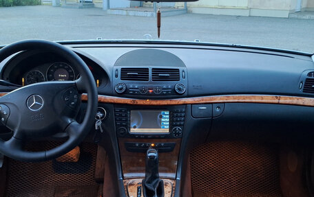 Mercedes-Benz E-Класс, 2004 год, 1 630 000 рублей, 12 фотография