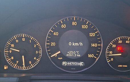 Mercedes-Benz E-Класс, 2004 год, 1 630 000 рублей, 13 фотография