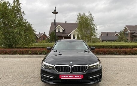 BMW 5 серия, 2019 год, 3 370 000 рублей, 2 фотография