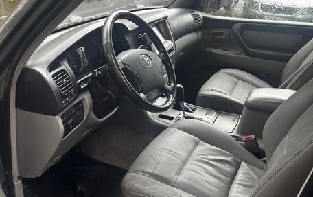 Toyota Land Cruiser 100 рестайлинг 2, 2005 год, 2 150 000 рублей, 6 фотография