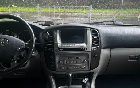 Toyota Land Cruiser 100 рестайлинг 2, 2005 год, 2 150 000 рублей, 7 фотография
