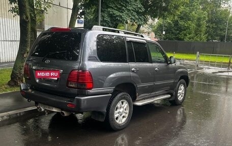 Toyota Land Cruiser 100 рестайлинг 2, 2005 год, 2 150 000 рублей, 4 фотография