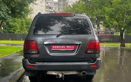 Toyota Land Cruiser 100 рестайлинг 2, 2005 год, 2 150 000 рублей, 13 фотография