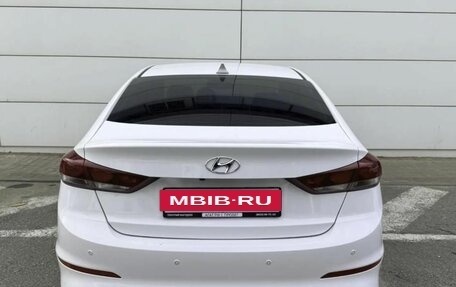 Hyundai Elantra VI рестайлинг, 2018 год, 1 440 000 рублей, 7 фотография