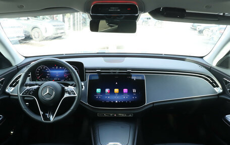 Mercedes-Benz E-Класс, 2024 год, 6 800 000 рублей, 13 фотография