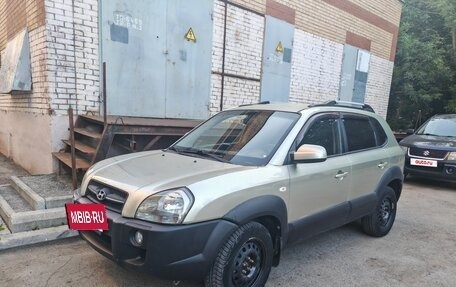 Hyundai Tucson III, 2006 год, 610 000 рублей, 3 фотография