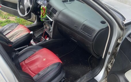 Volkswagen Golf IV, 2002 год, 550 000 рублей, 8 фотография