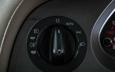 Audi A6, 2005 год, 899 000 рублей, 15 фотография