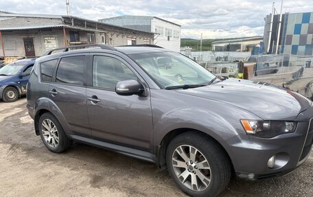 Mitsubishi Outlander III рестайлинг 3, 2011 год, 1 072 000 рублей, 6 фотография
