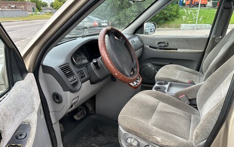 KIA Carnival III, 2004 год, 335 000 рублей, 10 фотография
