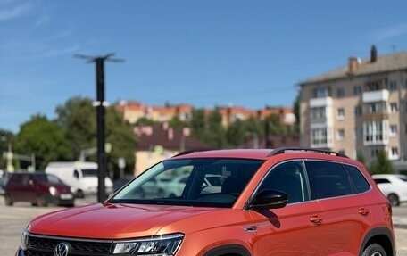 Volkswagen Taos, 2021 год, 2 415 000 рублей, 1 фотография
