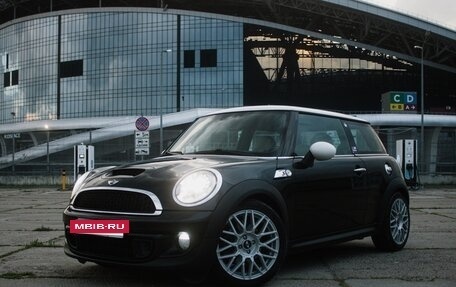 MINI Hatch, 2011 год, 950 000 рублей, 5 фотография