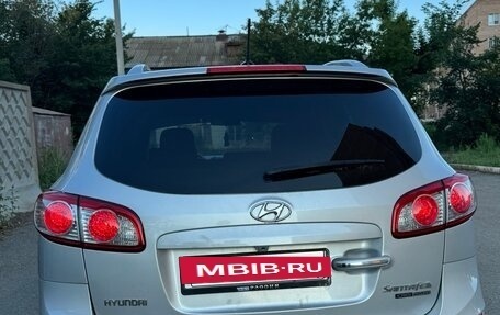 Hyundai Santa Fe III рестайлинг, 2011 год, 1 700 000 рублей, 2 фотография