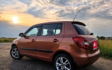 Skoda Fabia II, 2009 год, 650 000 рублей, 2 фотография