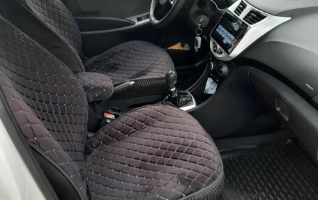 Hyundai Solaris II рестайлинг, 2012 год, 750 000 рублей, 8 фотография