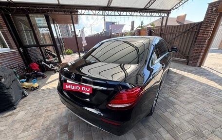 Mercedes-Benz E-Класс, 2018 год, 2 490 000 рублей, 11 фотография
