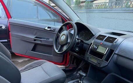 Volkswagen Polo IV рестайлинг, 2002 год, 290 000 рублей, 5 фотография