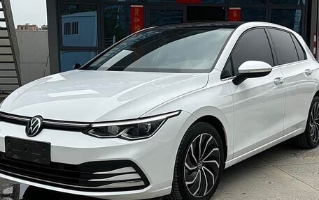 Volkswagen Golf VIII, 2022 год, 1 793 954 рублей, 3 фотография