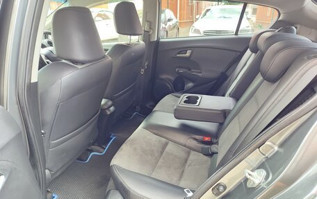 Honda Insight II рестайлинг, 2012 год, 1 180 000 рублей, 10 фотография
