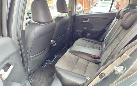 Honda Insight II рестайлинг, 2012 год, 1 180 000 рублей, 9 фотография
