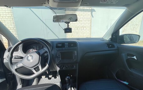Volkswagen Polo VI (EU Market), 2016 год, 945 000 рублей, 5 фотография