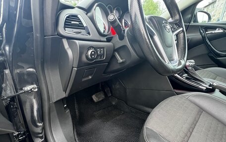 Opel Astra J, 2012 год, 900 000 рублей, 22 фотография