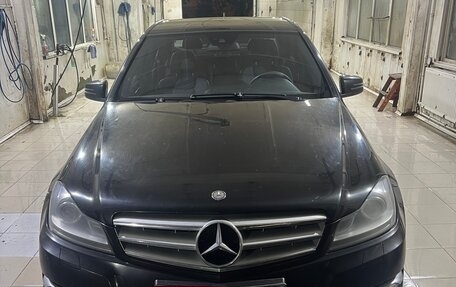 Mercedes-Benz C-Класс, 2011 год, 1 350 000 рублей, 1 фотография