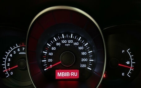 KIA Rio III рестайлинг, 2015 год, 999 000 рублей, 15 фотография