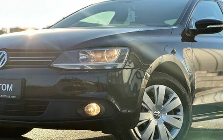 Volkswagen Jetta VI, 2012 год, 999 000 рублей, 14 фотография