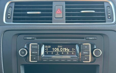Volkswagen Jetta VI, 2012 год, 999 000 рублей, 33 фотография