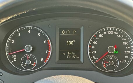 Volkswagen Jetta VI, 2012 год, 999 000 рублей, 36 фотография