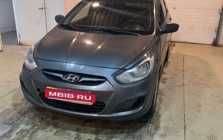 Hyundai Solaris II рестайлинг, 2013 год, 670 000 рублей, 5 фотография