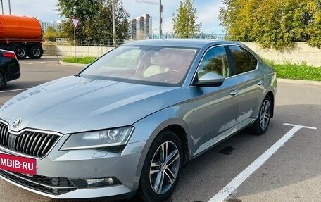 Skoda Superb III рестайлинг, 2015 год, 1 700 000 рублей, 3 фотография