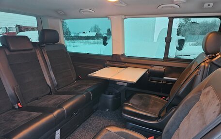 Volkswagen Multivan T6 рестайлинг, 2017 год, 3 780 000 рублей, 19 фотография