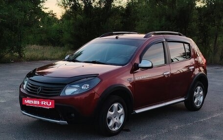 Renault Sandero I, 2012 год, 653 000 рублей, 2 фотография