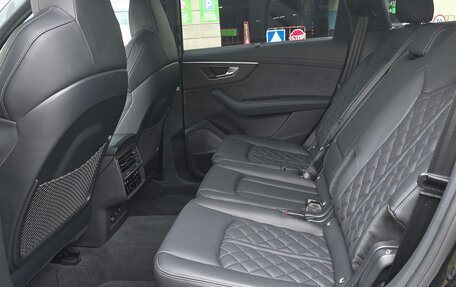 Audi SQ7, 2025 год, 15 000 000 рублей, 13 фотография
