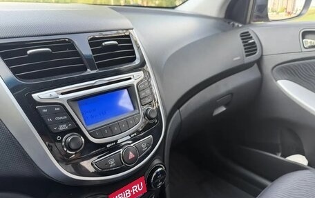 Hyundai Solaris II рестайлинг, 2012 год, 1 195 000 рублей, 21 фотография